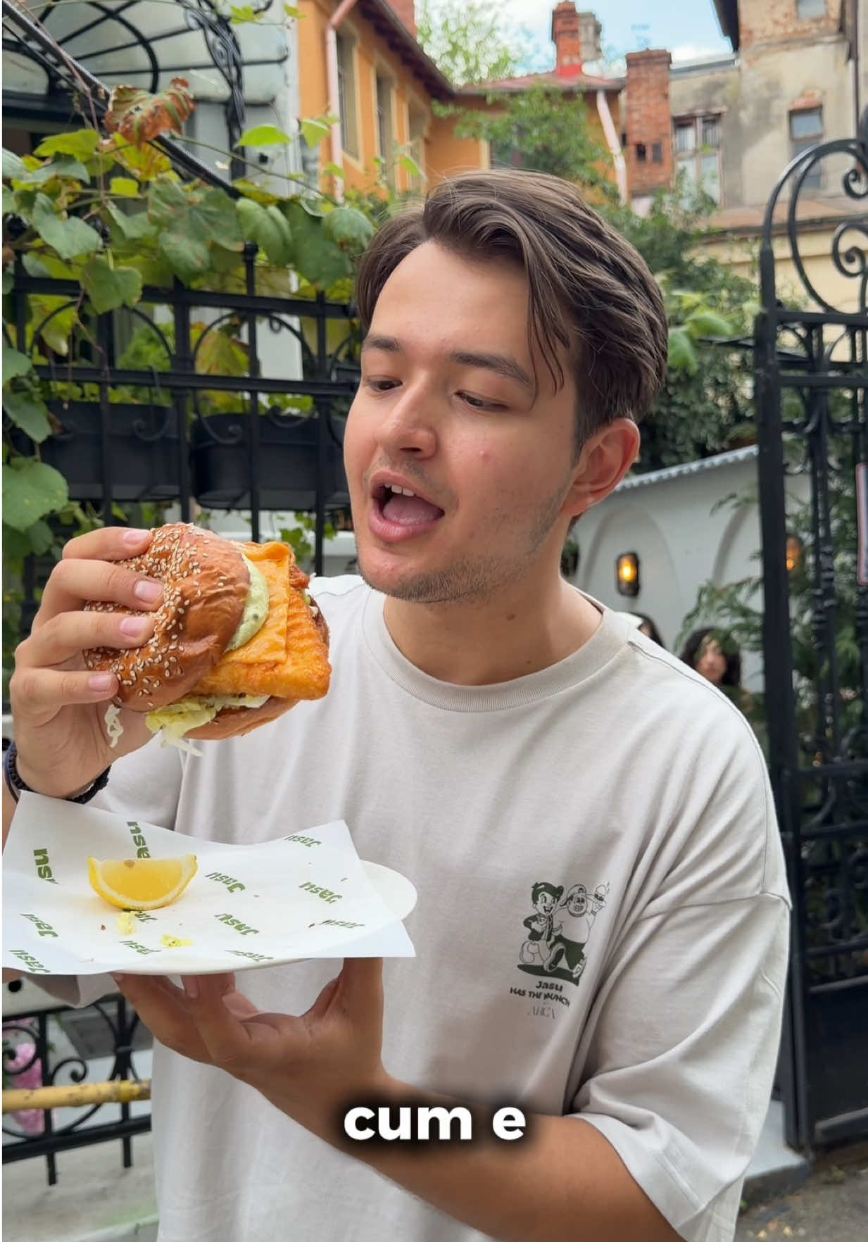 @Dan Has The Munchies