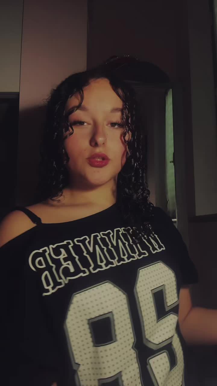 @𝖘𝖆𝖒𝖆🩰🎧