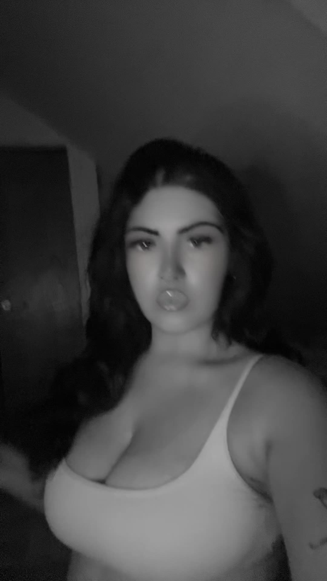 @Laura🩶✨