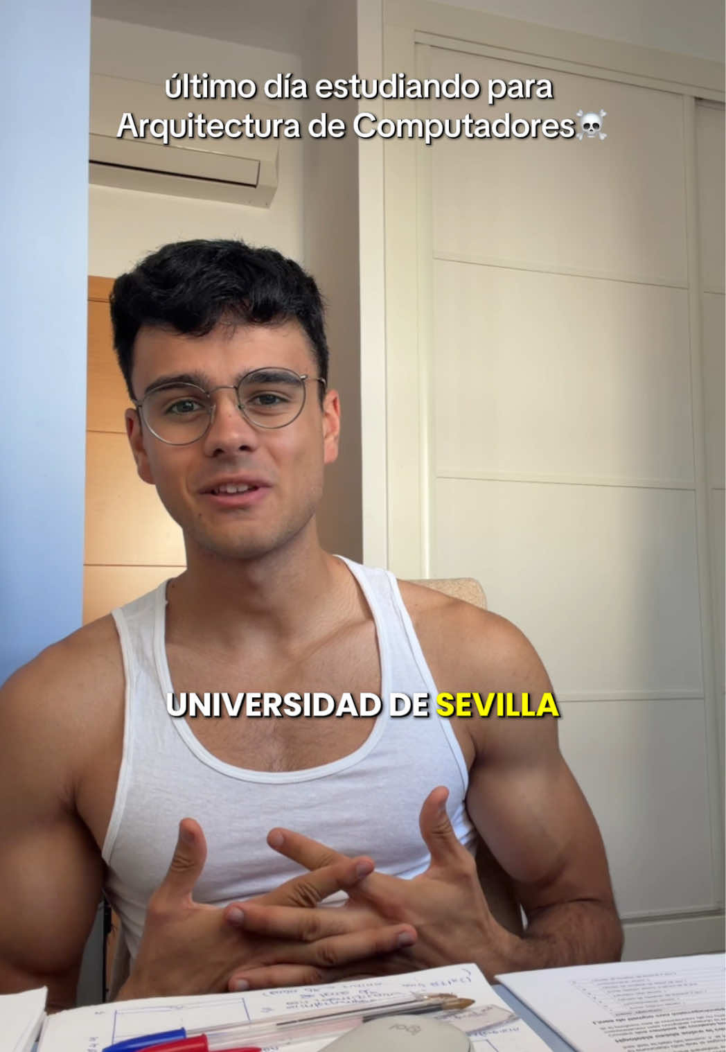 @Cristian González