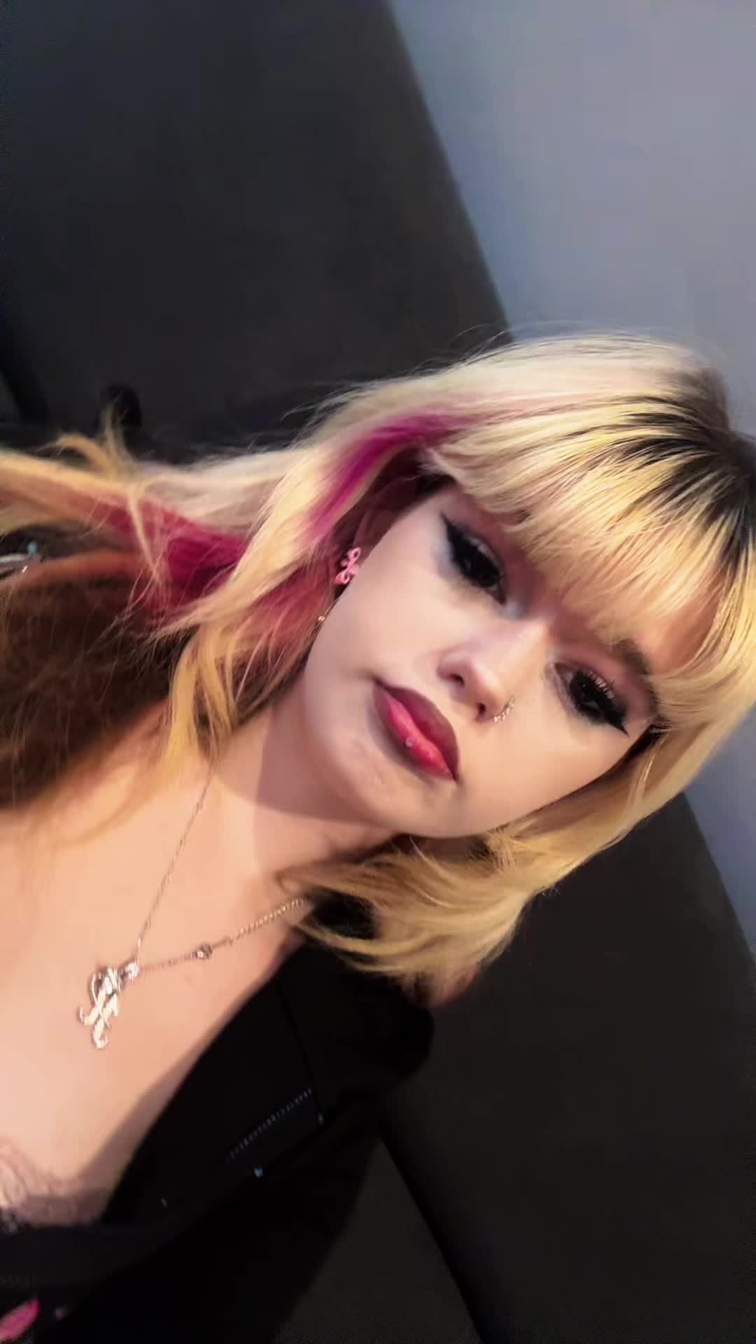 @Jesskeepscrolling
