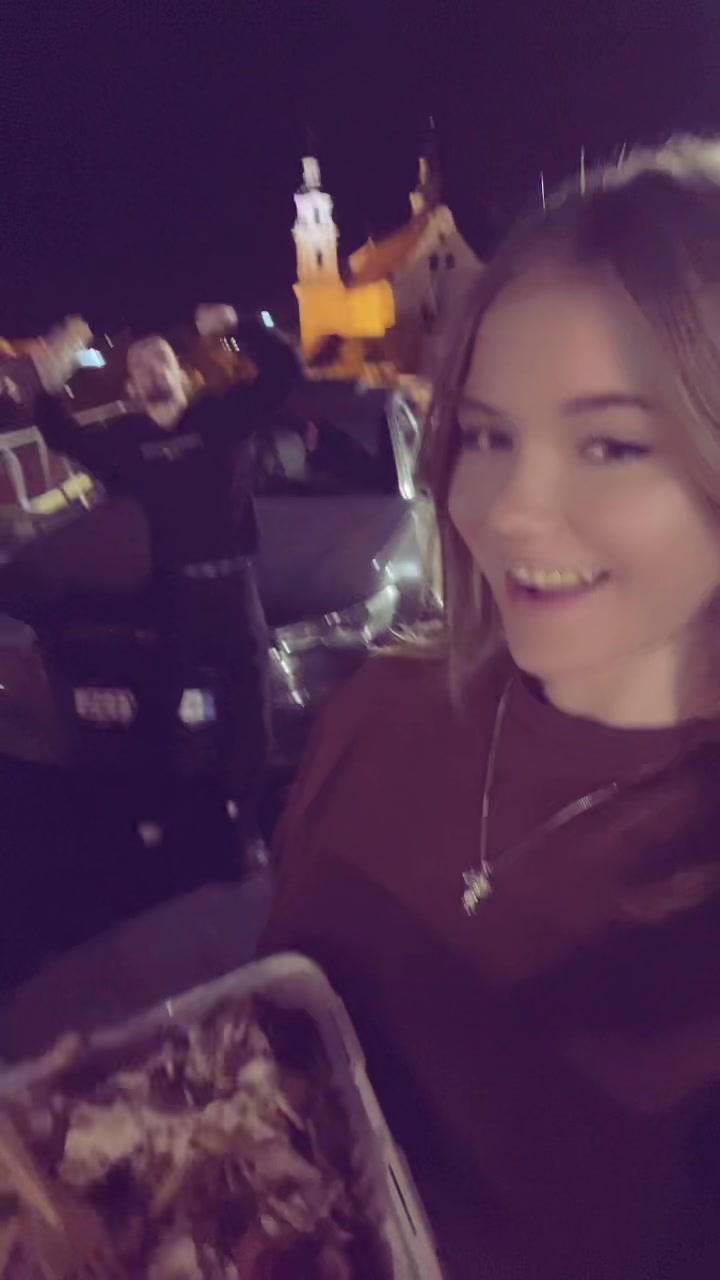 @Kariwepl