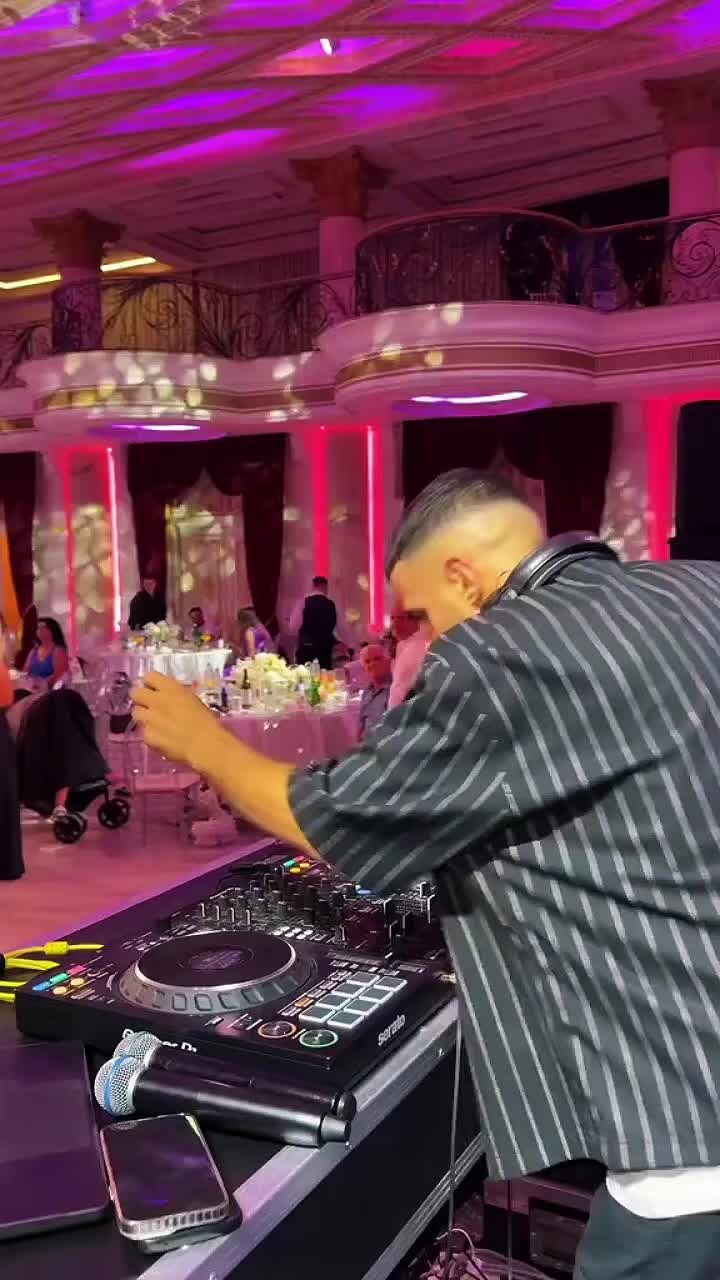 @𝓔🇦🇱