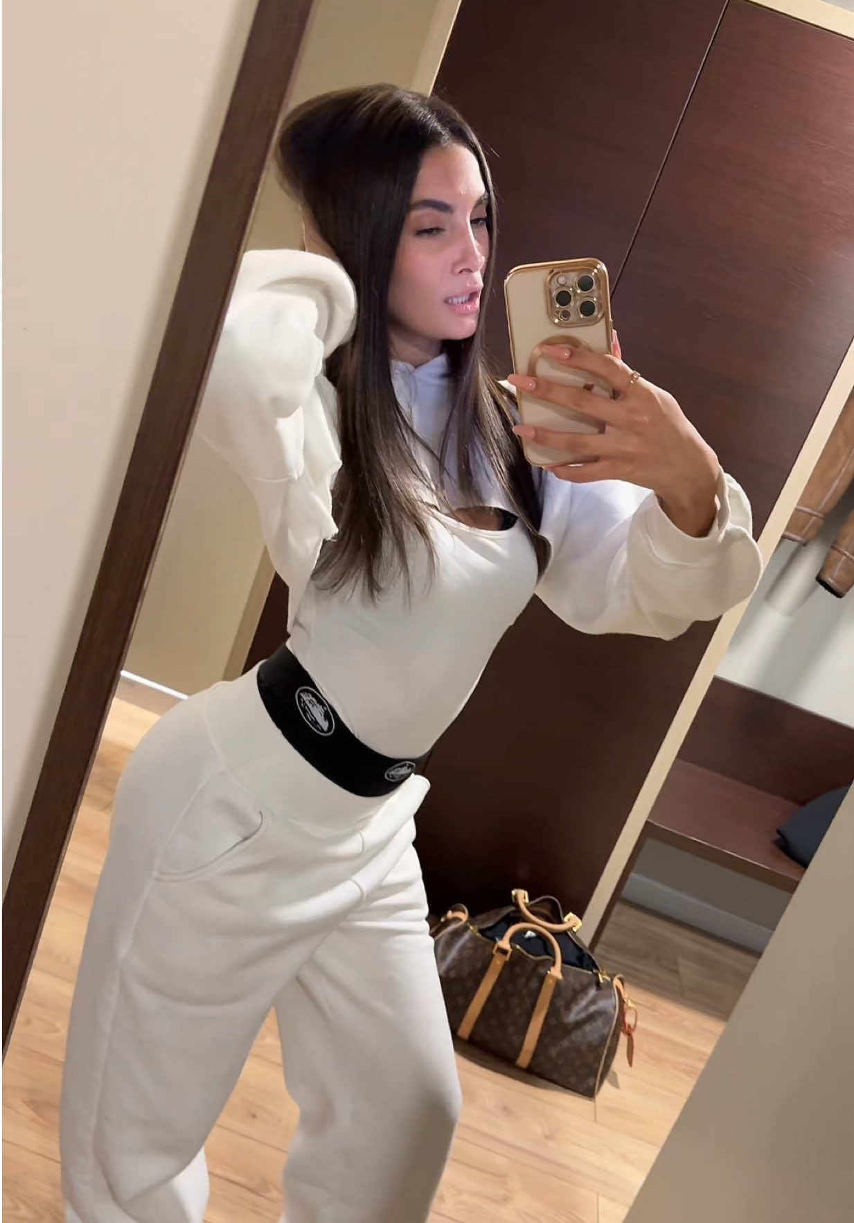 @sara.ouldm