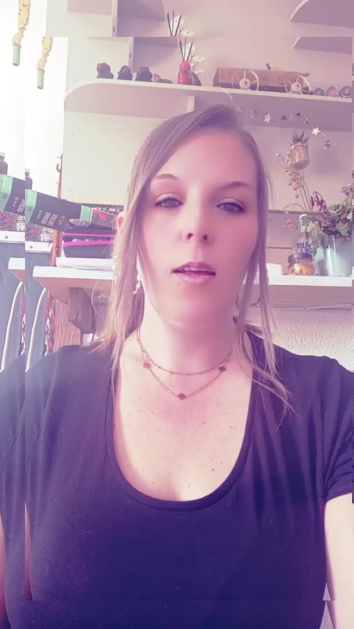 @Ang&eacute;lina32