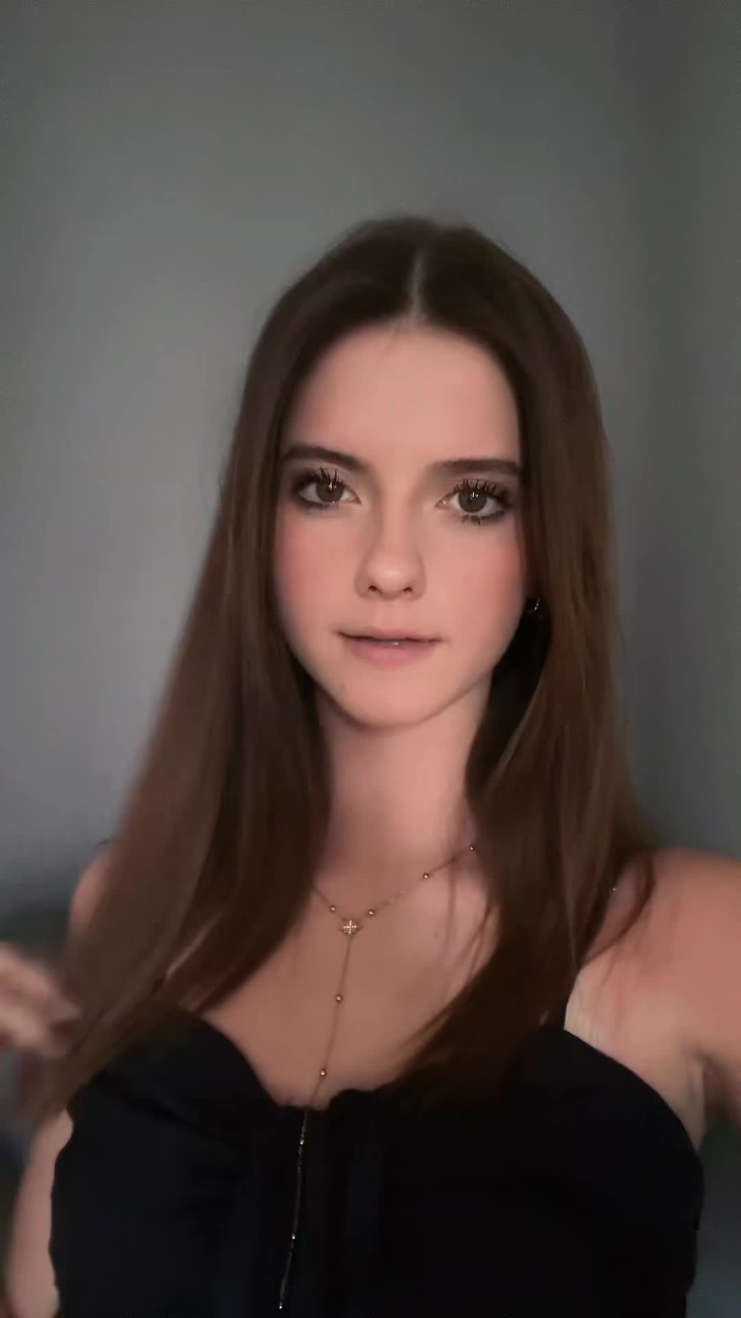 @𝒂𝒅𝒆𝒍𝒆𝒘𝒘𝒘