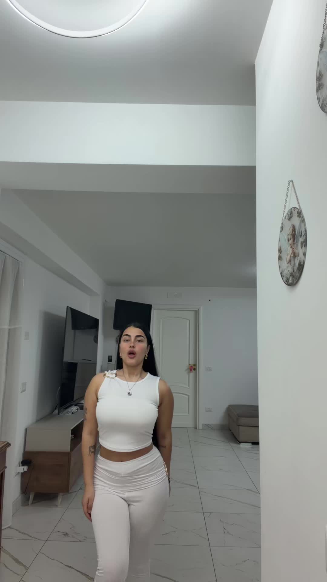 @Sofia