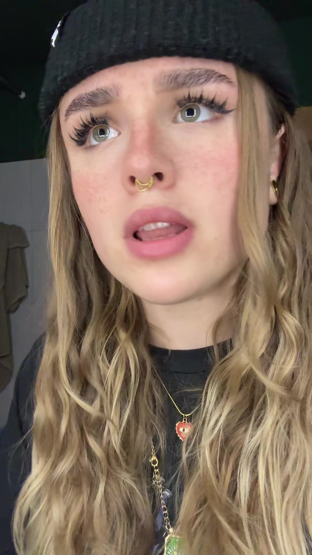 @Lara🖤