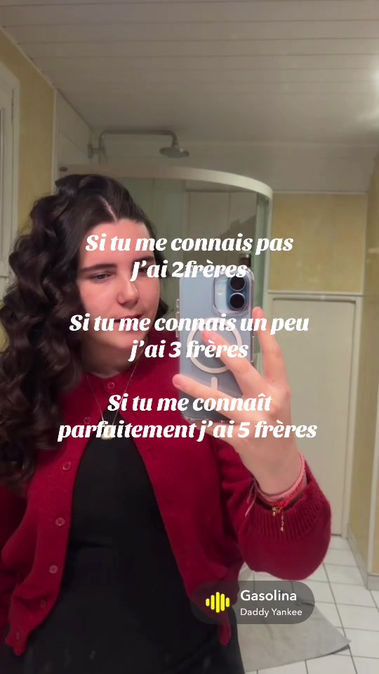 @ᗴᗰᗰᗩ🐬