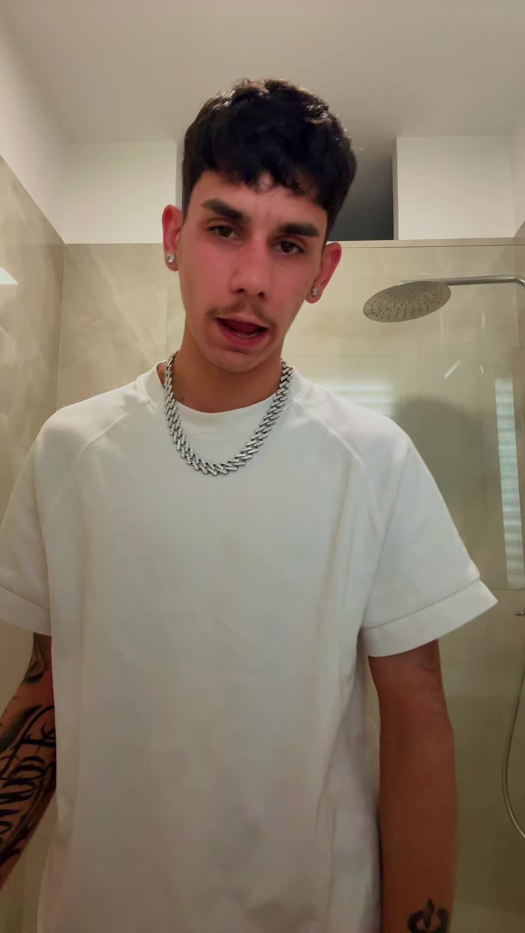 @Nicola Laddaga00