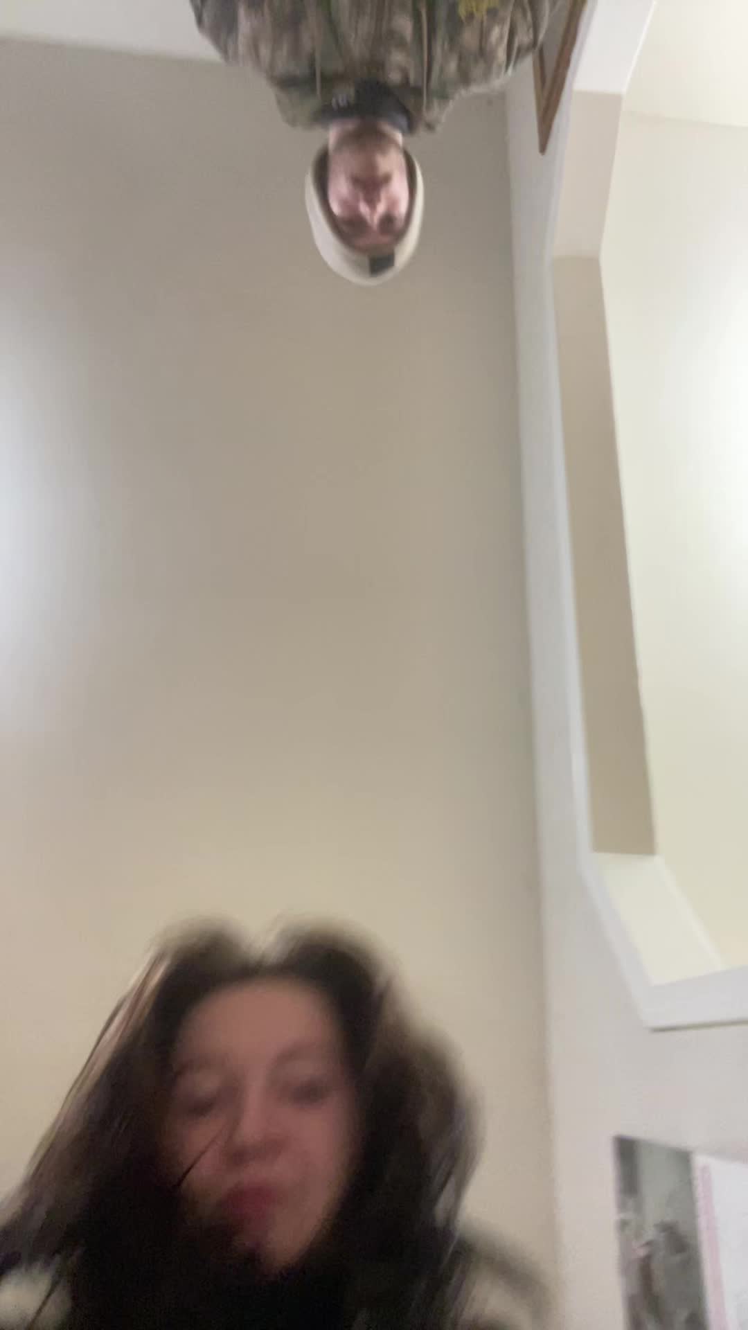 @la