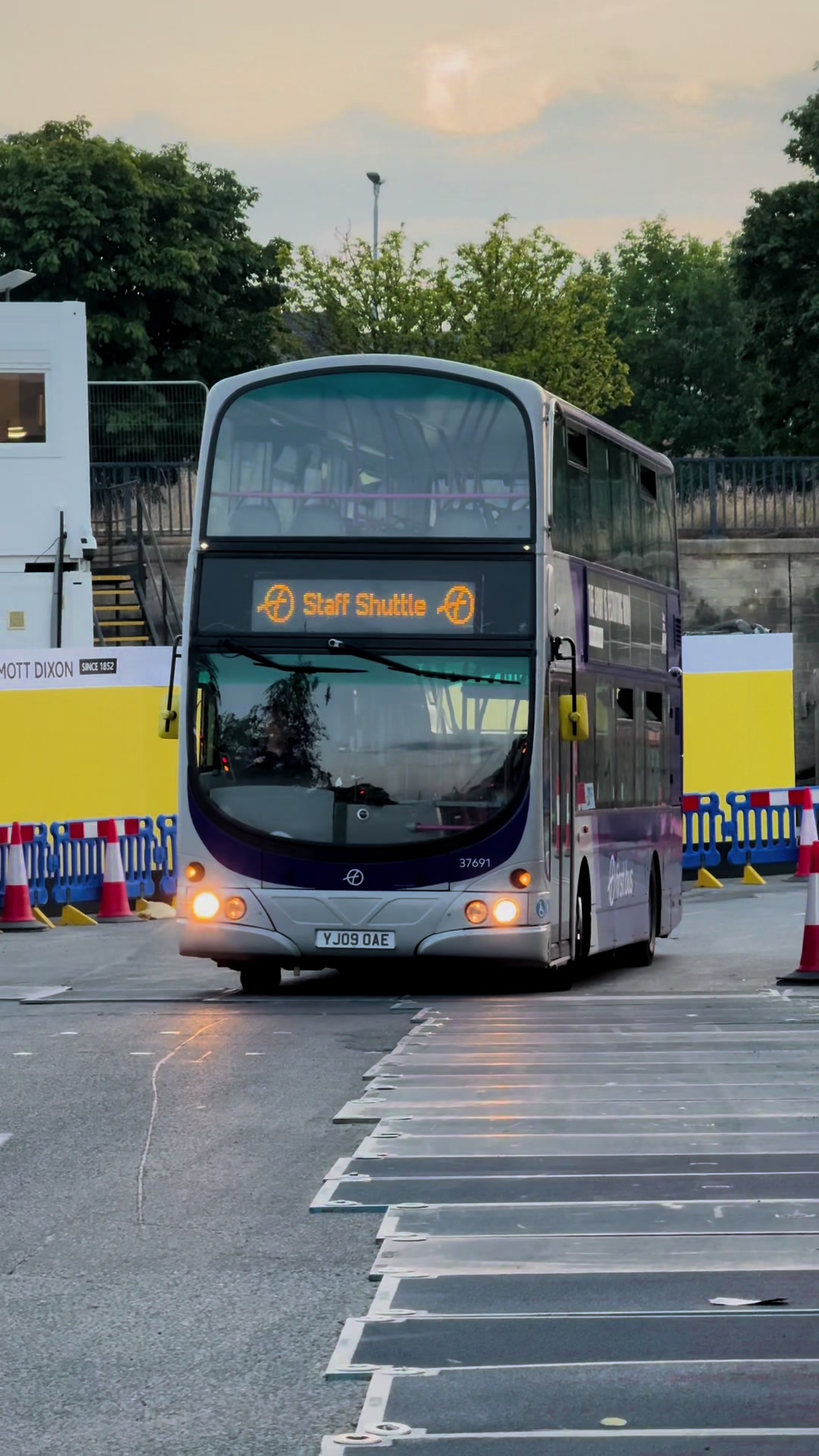 @Bus_train_enthusiast
