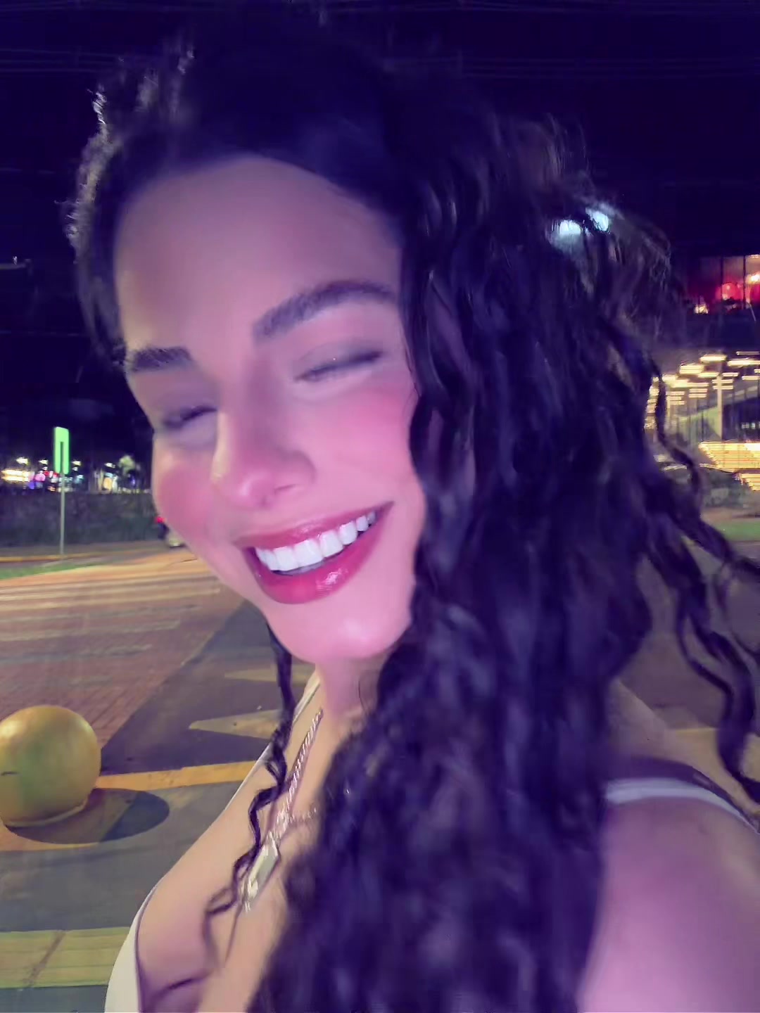 @Julya