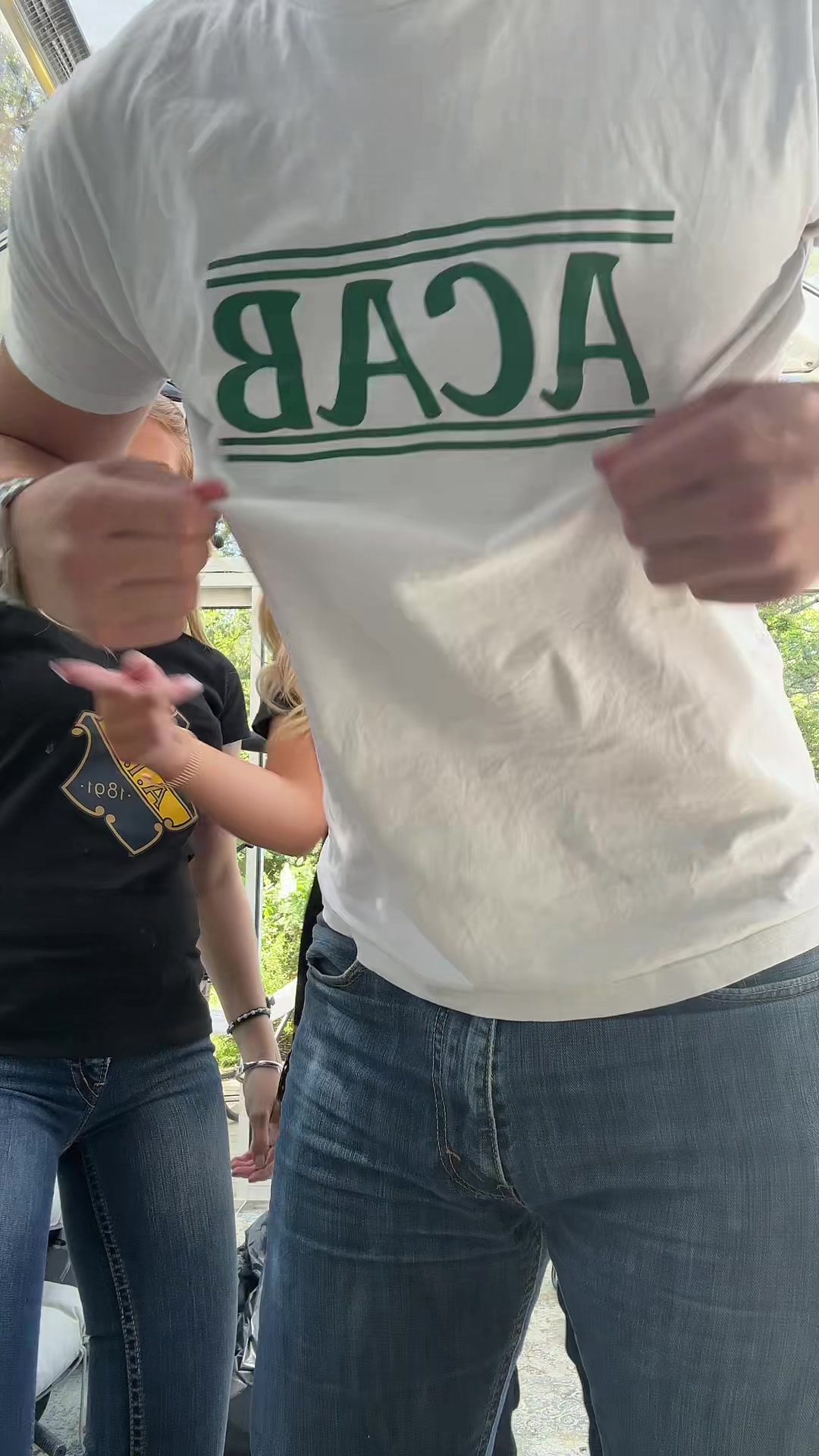 @_olivia1111