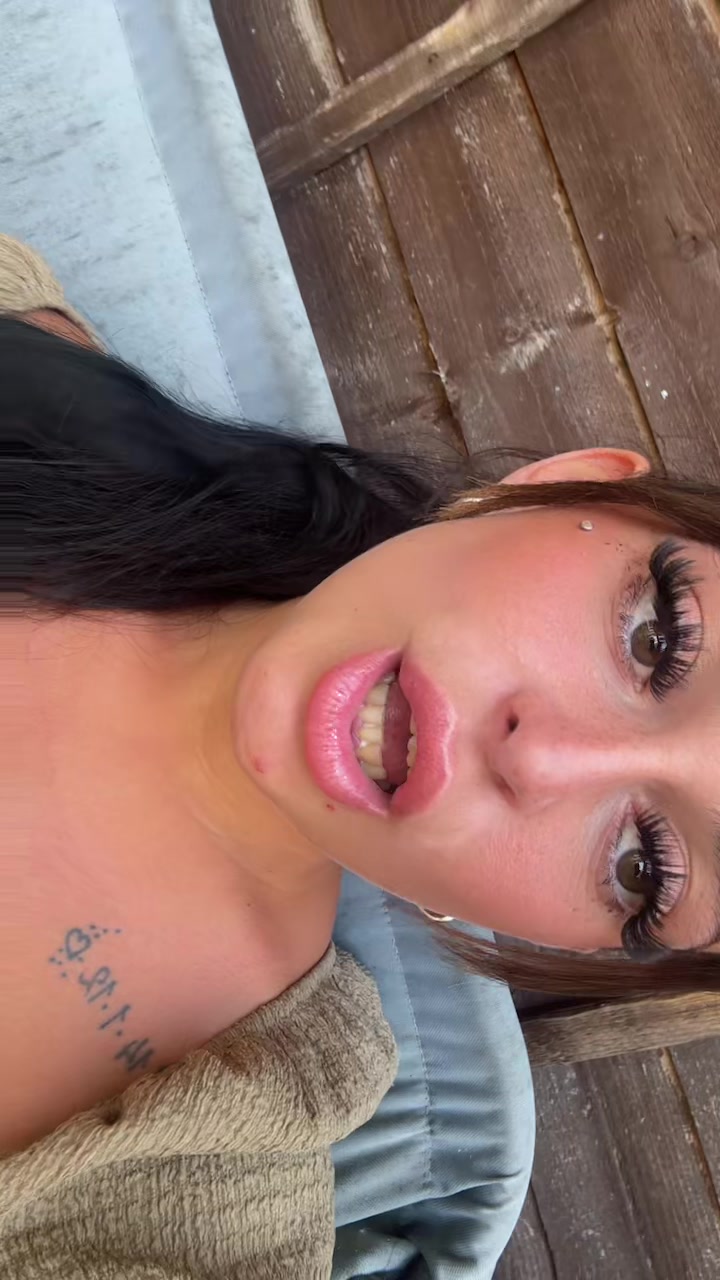 @Caitttt🧡