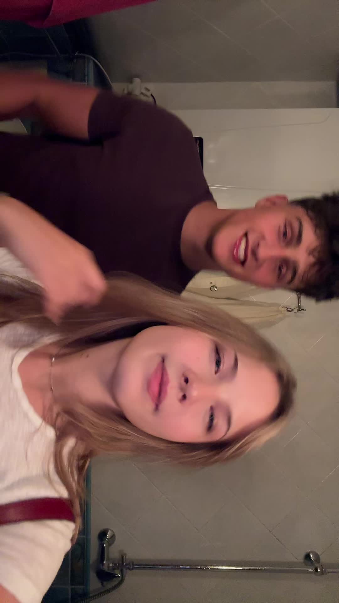 @ellaz.spam35