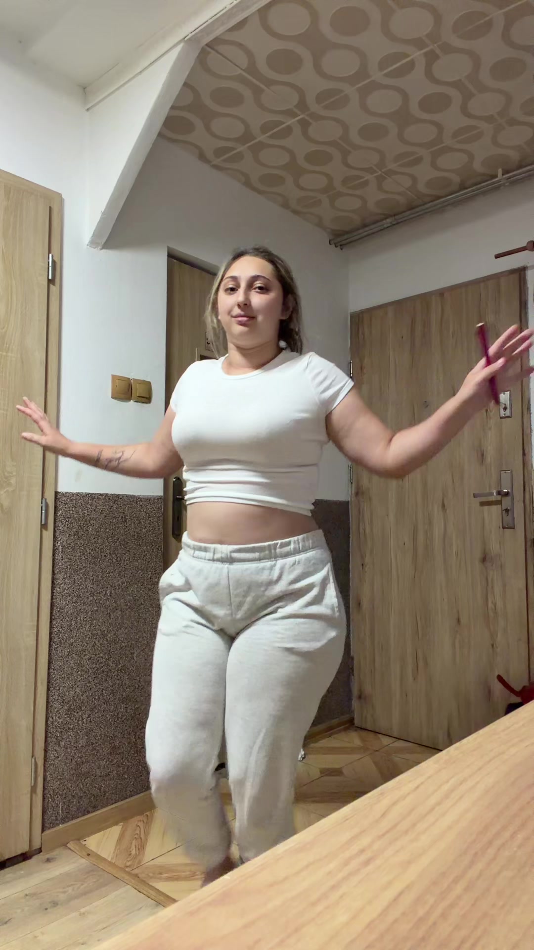 @_viki451
