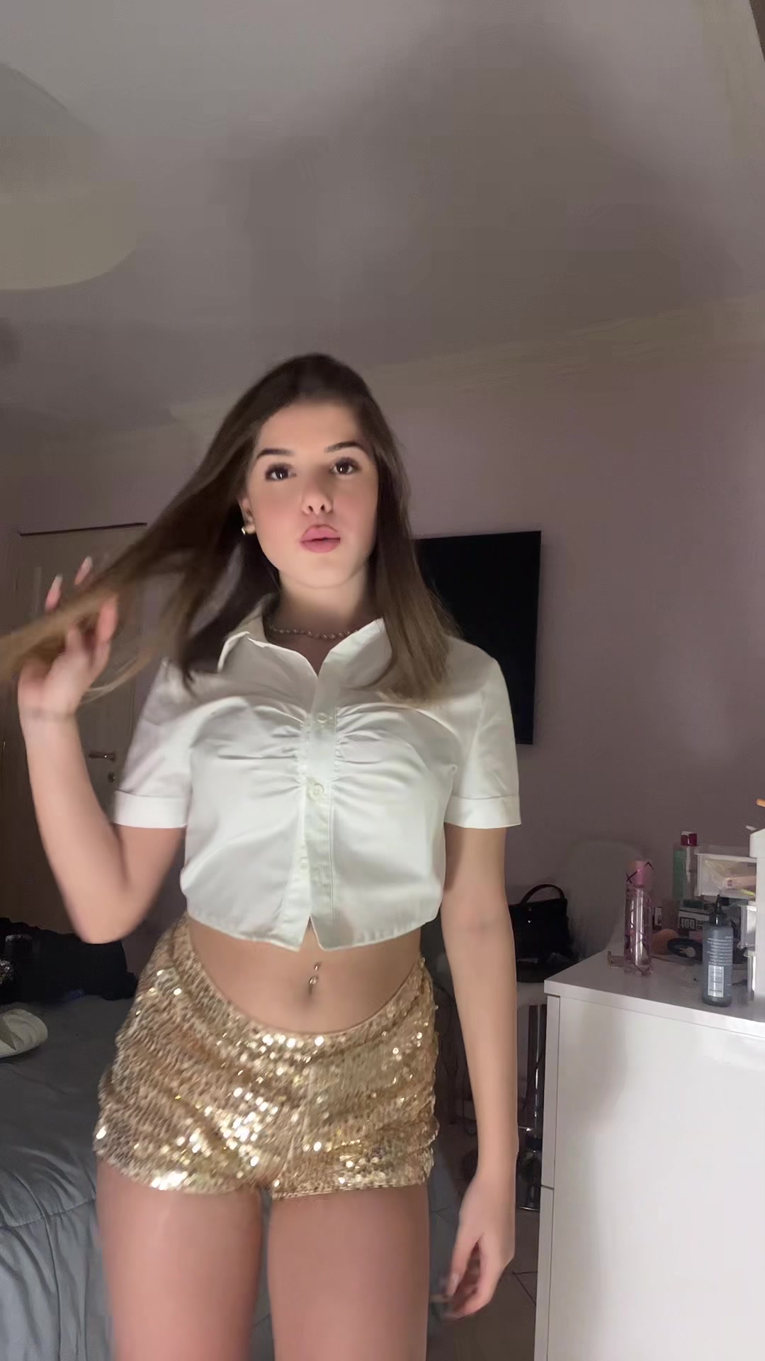 @𝟷𝟿