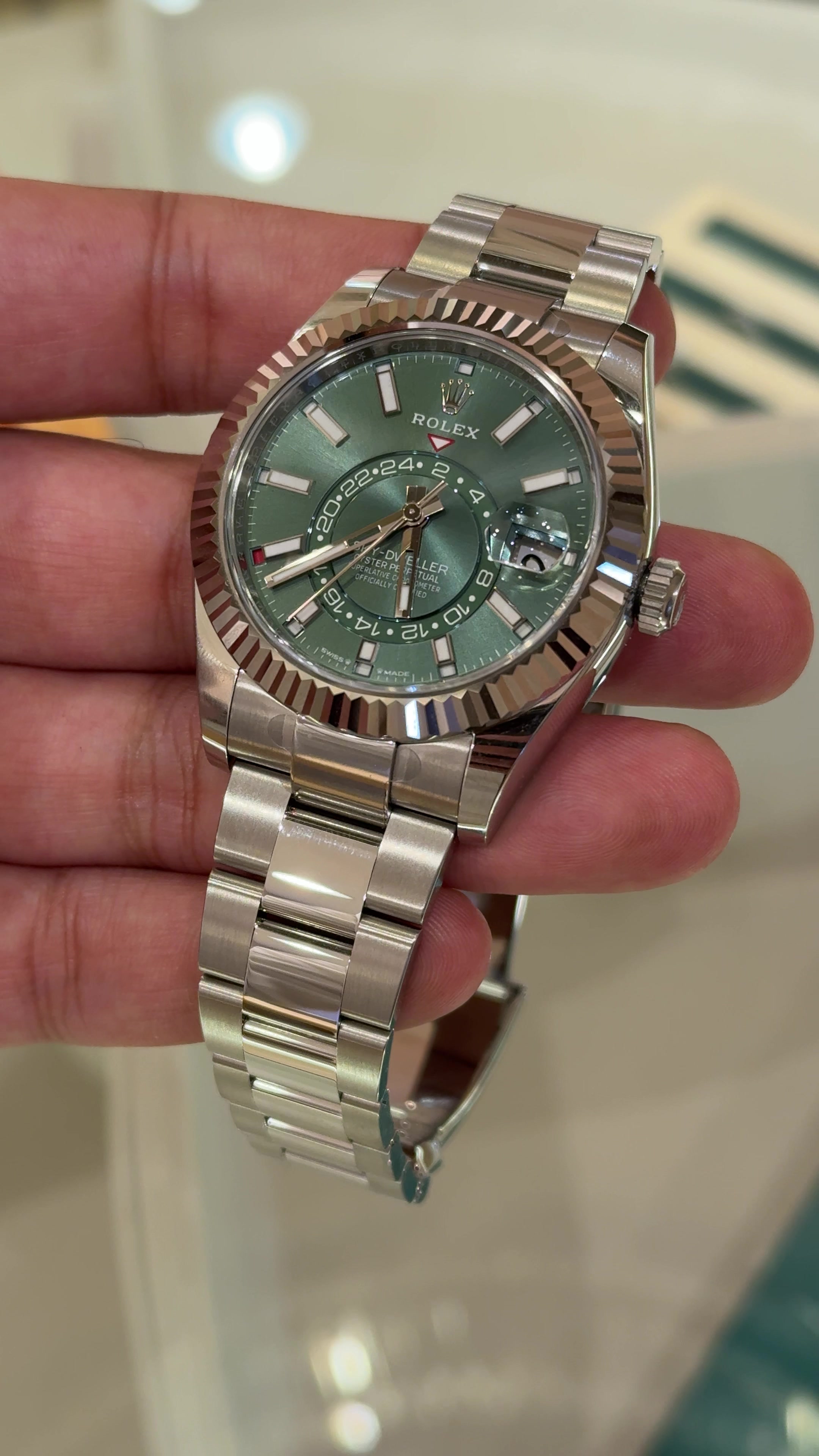 @Luxe Watches