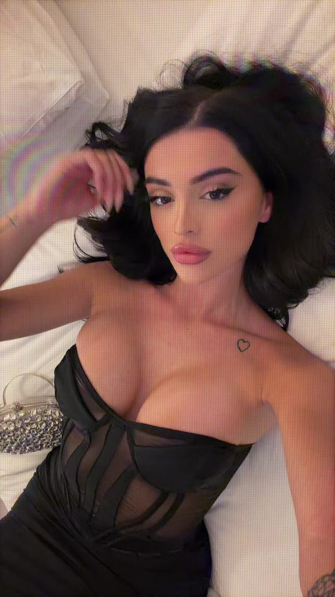 @Kiaranikolli