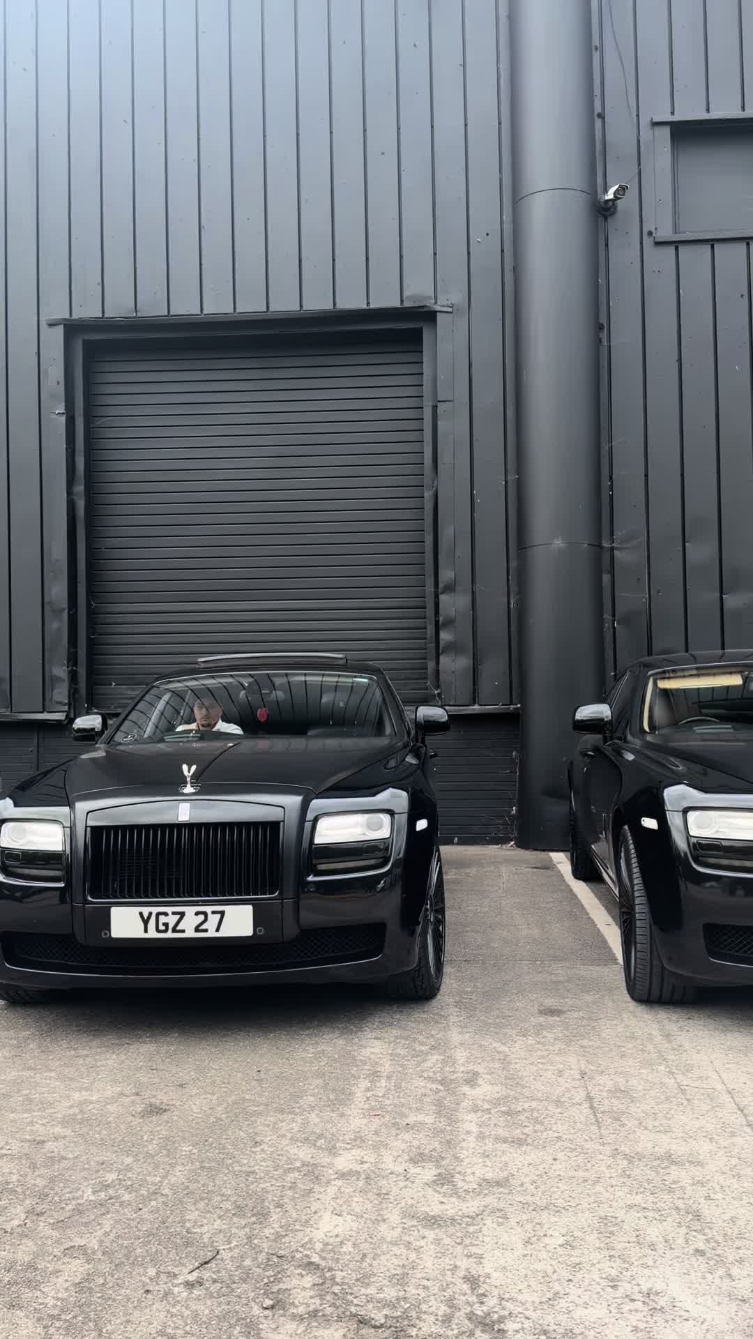 @Rolls Royce & Limo Hire 😎