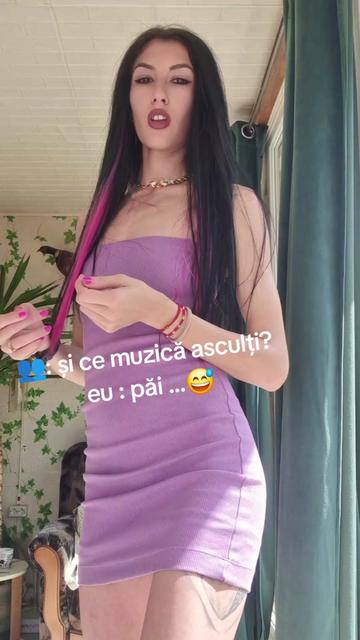 @Brunettebabe135