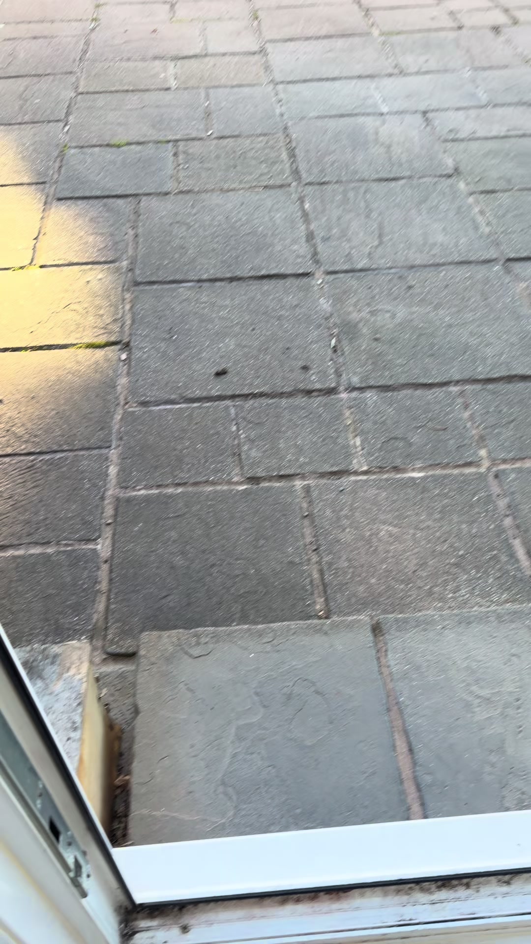 @F7R