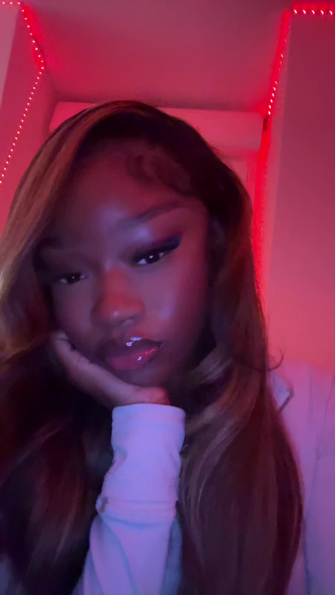 @T E Y.
