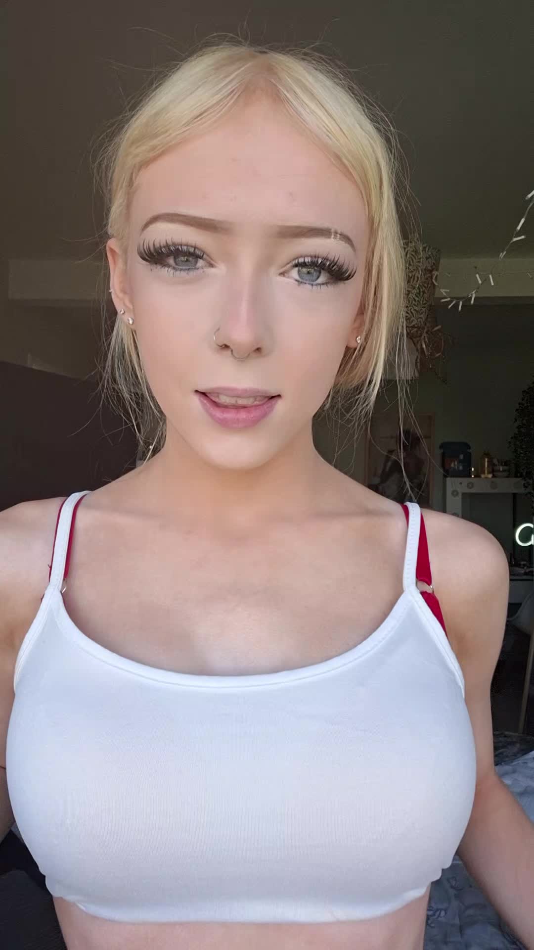 @️