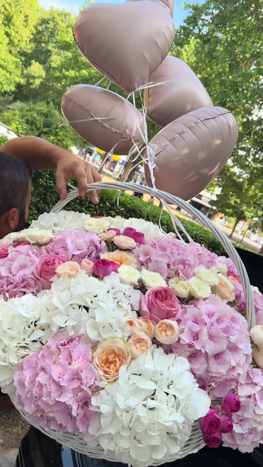 @AILES FLOWERS
