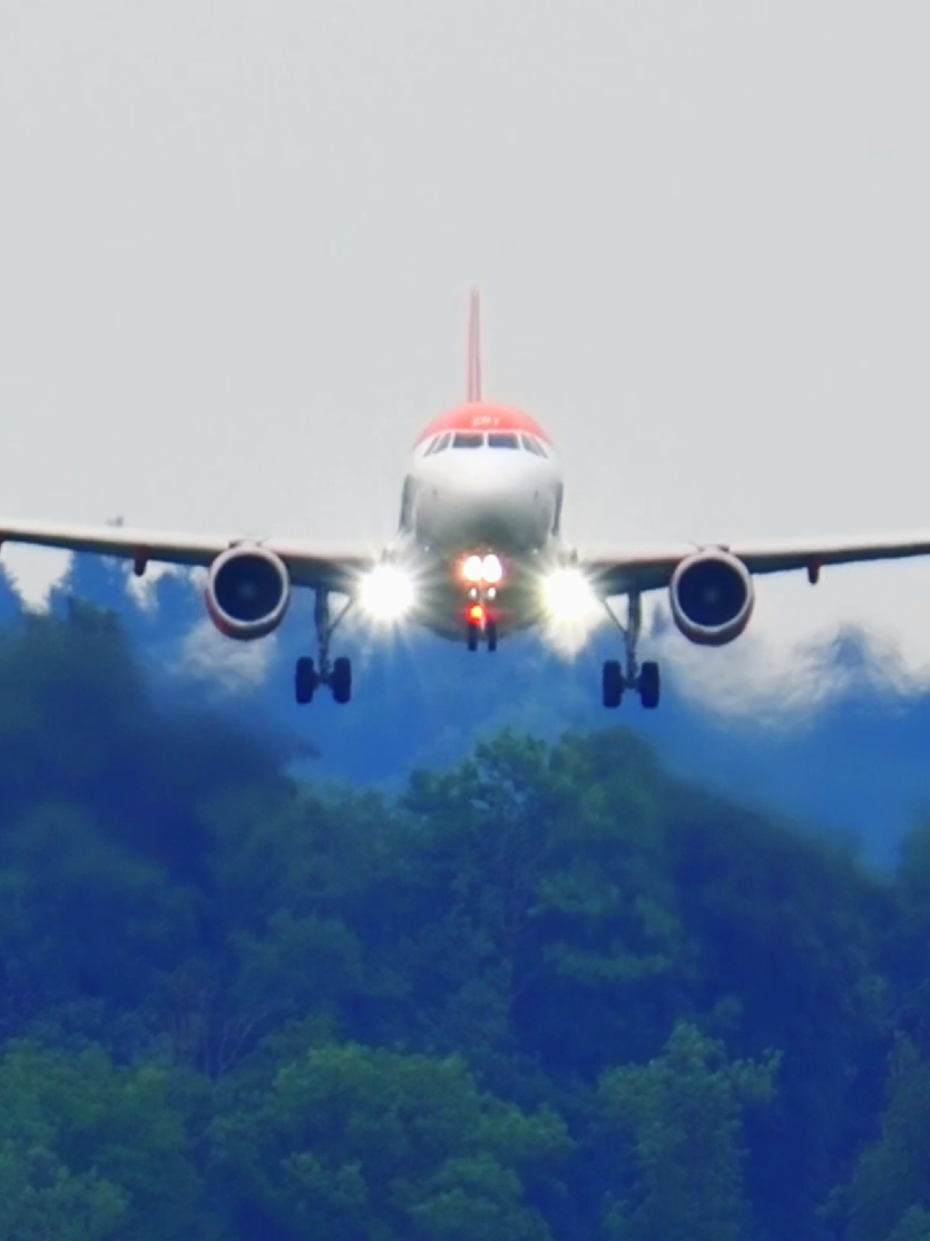 @RWY28