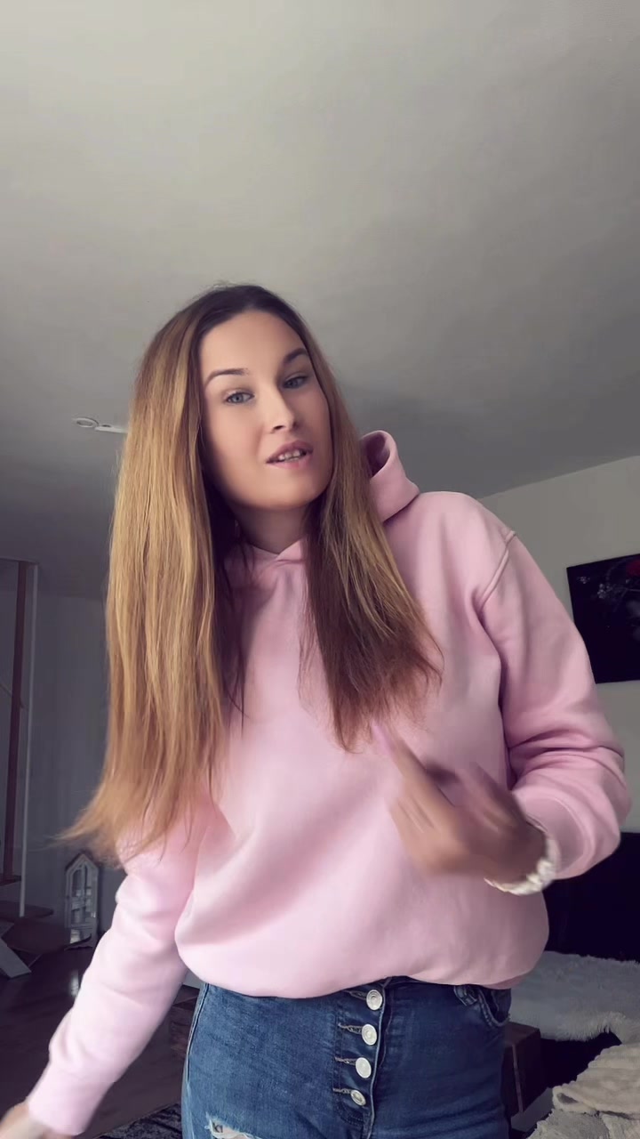 @Deniska😍