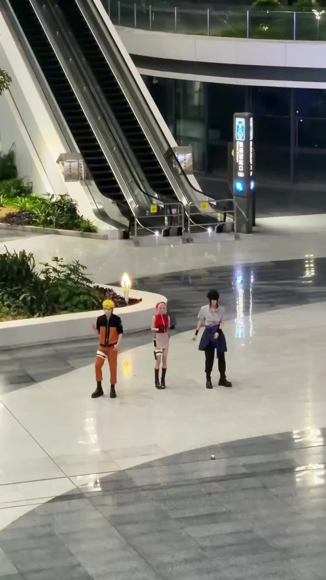 @𝘼𝙩𝙨𝙪𝙠𝙞抖音爱♪∽