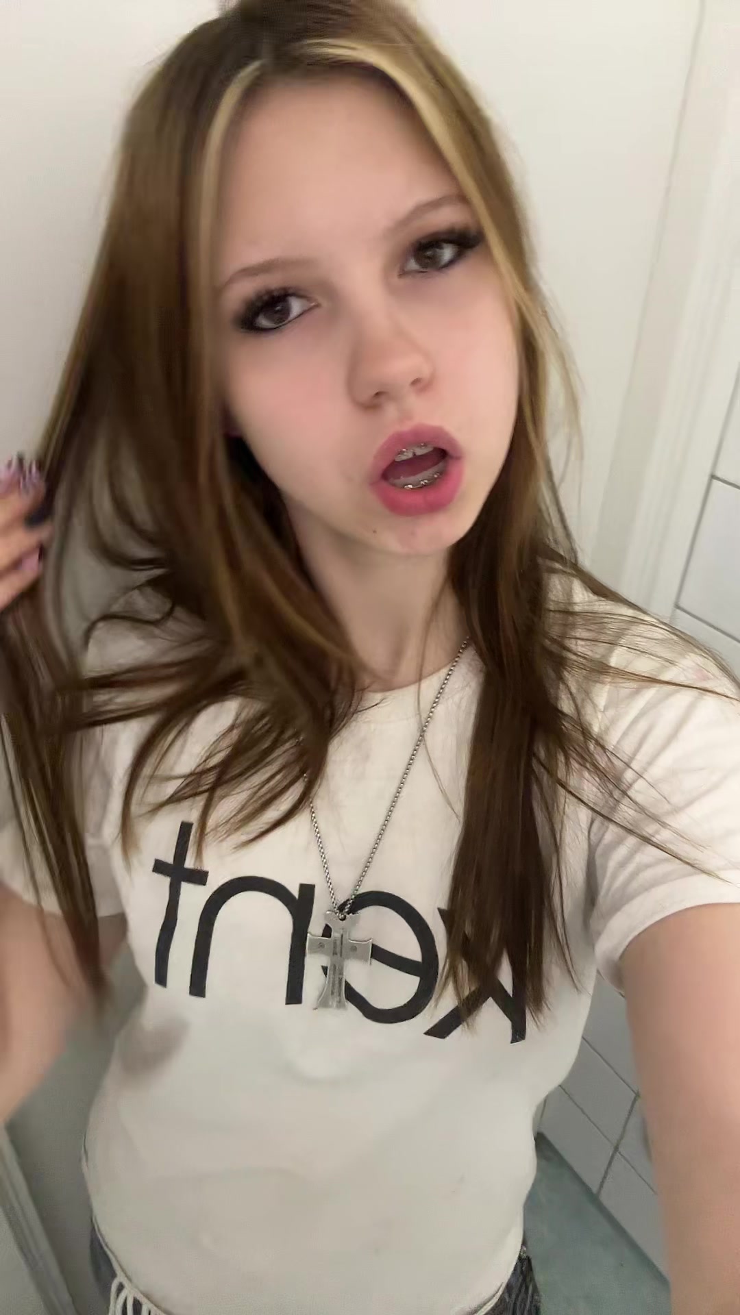 @₴₳₲₳
