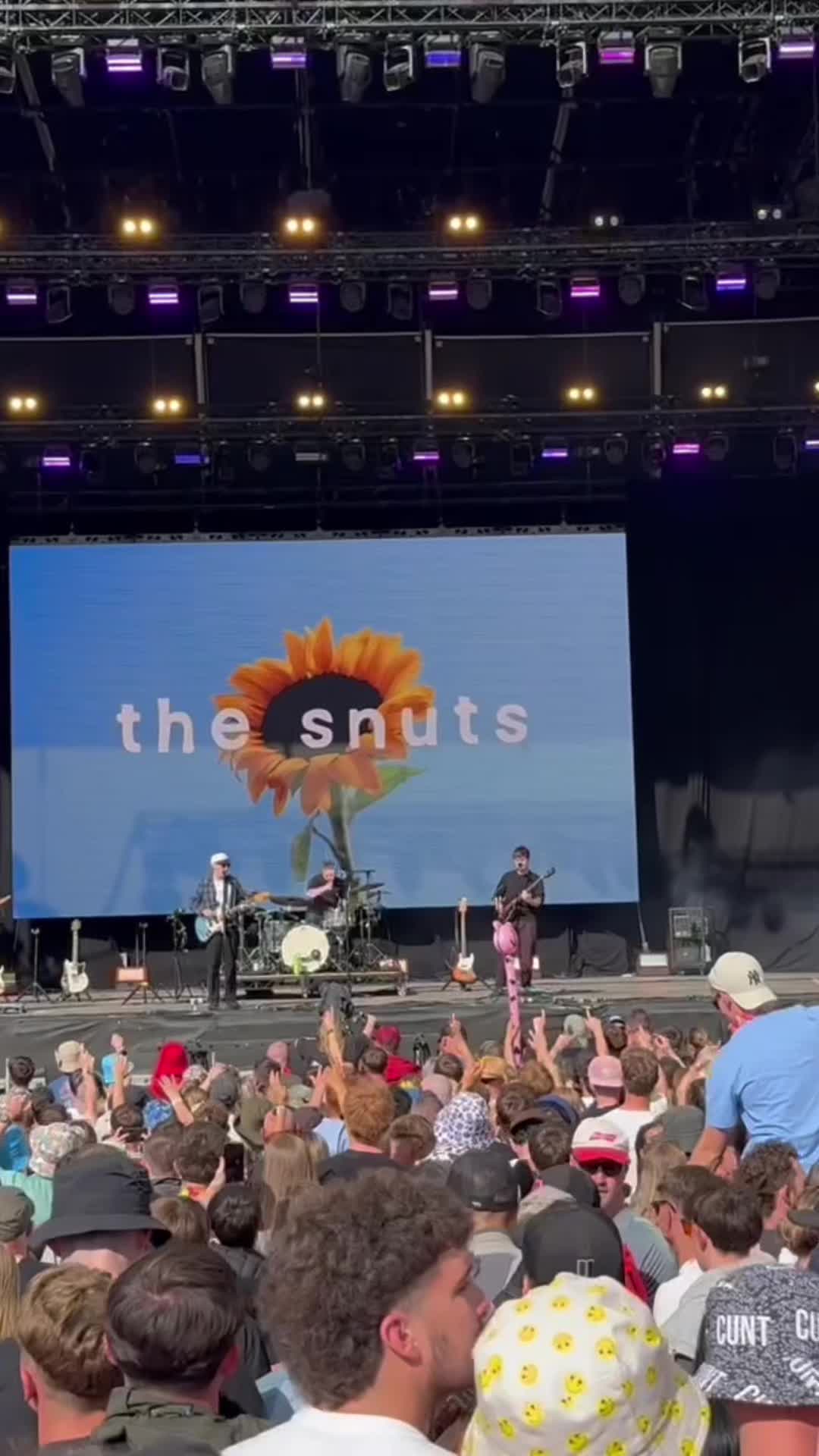 @snuts