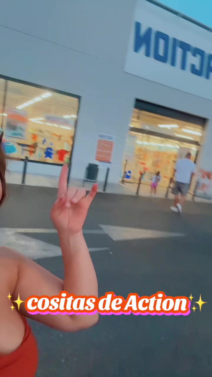 @Noemi_adara24