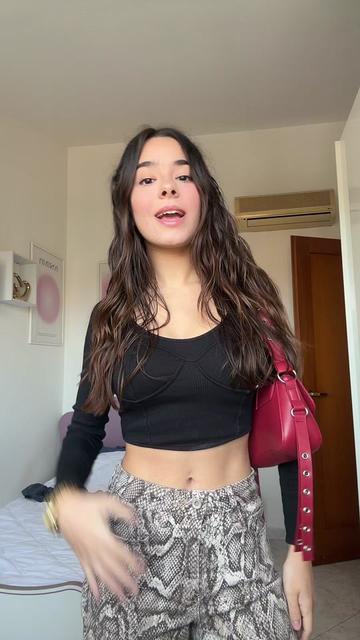 @Sabrina