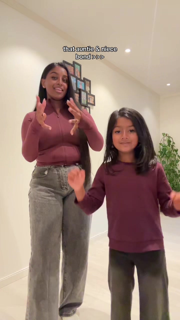 @Tharuu🦩