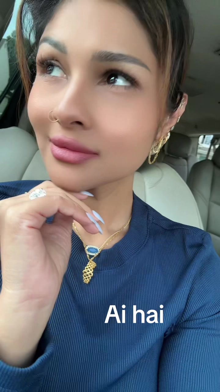 @MakeupLaveena