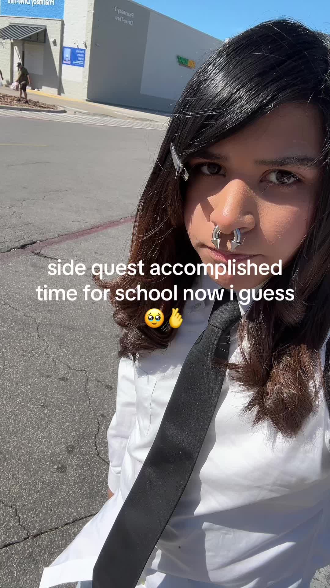 @:3