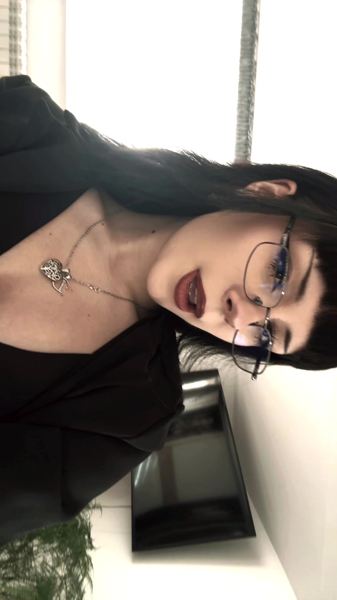 @⛧
