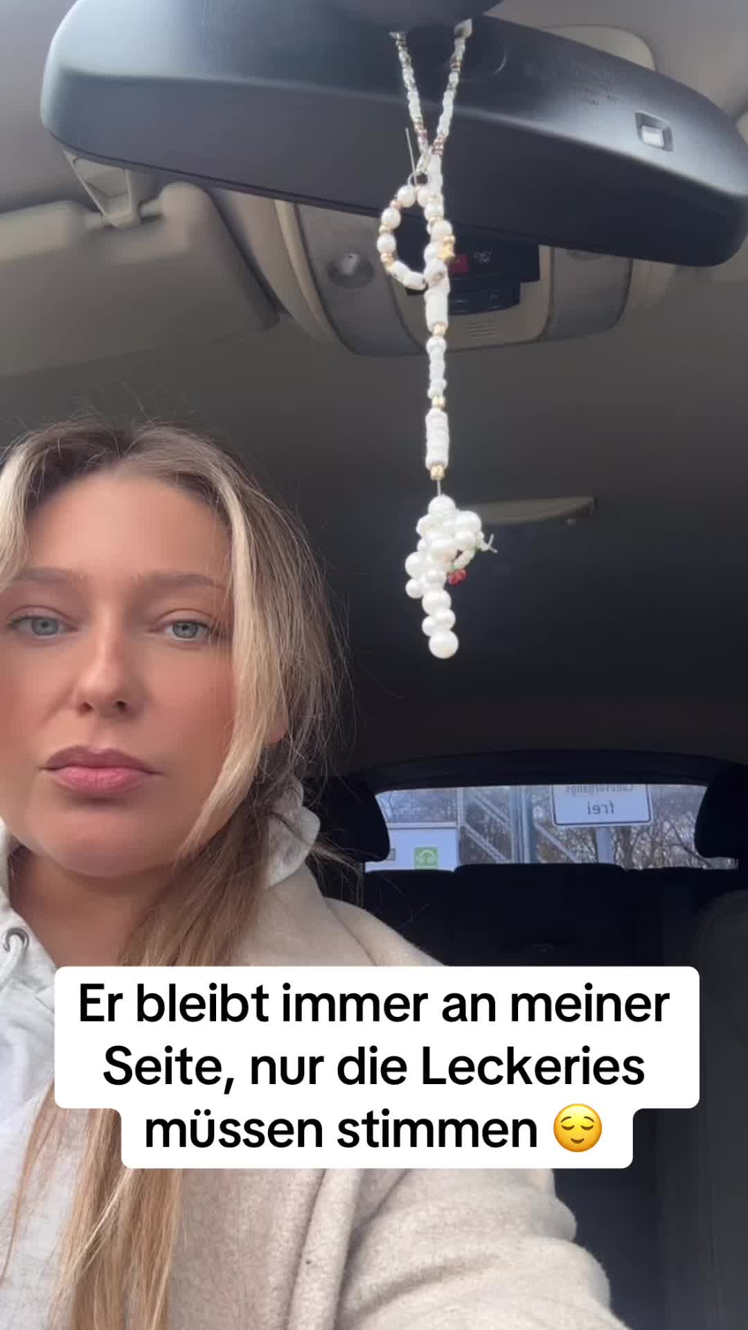 @𝔼𝕤𝕤𝕒