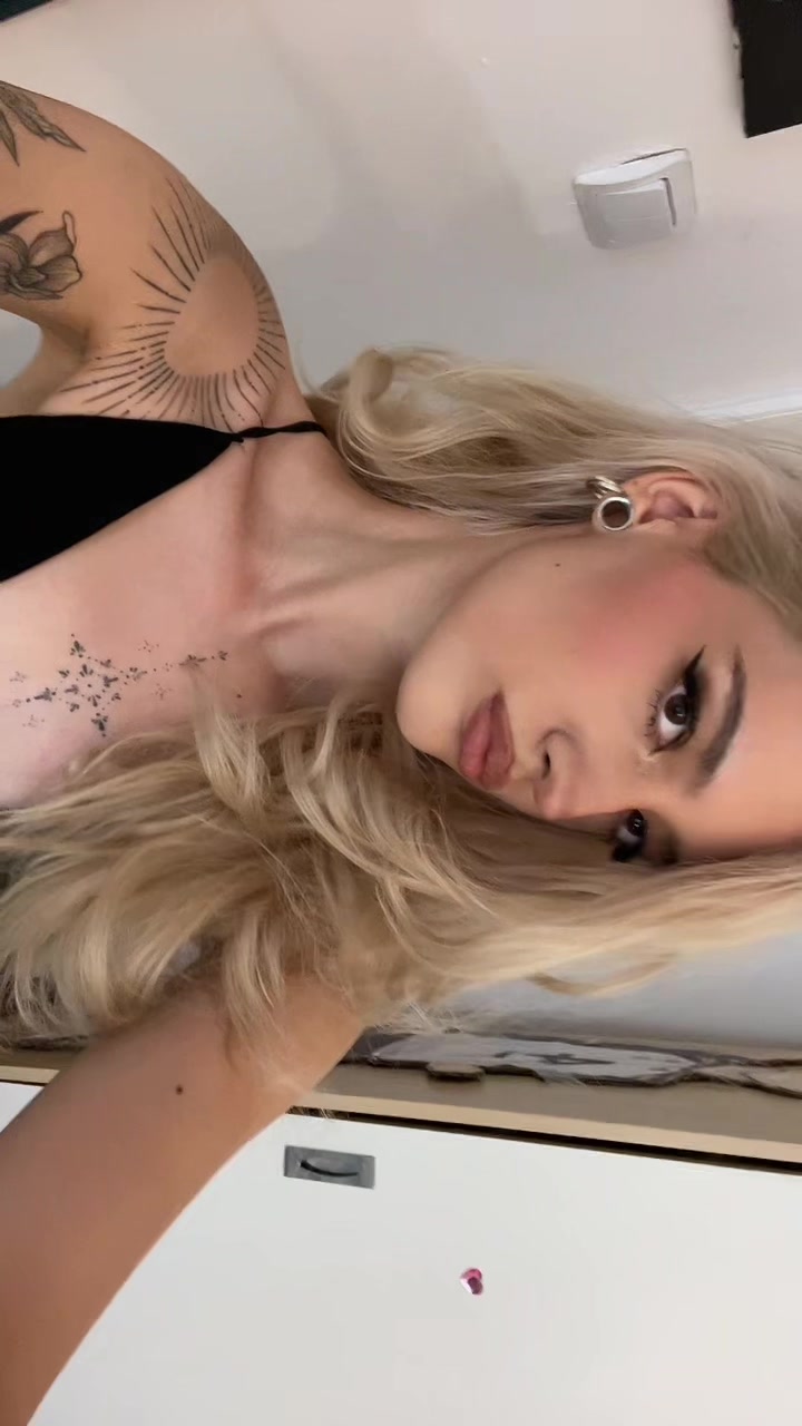 @Lara