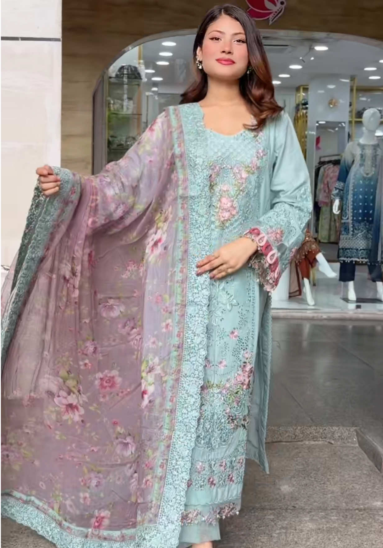 @Saafiya&rsquo;s Luxury Apparels