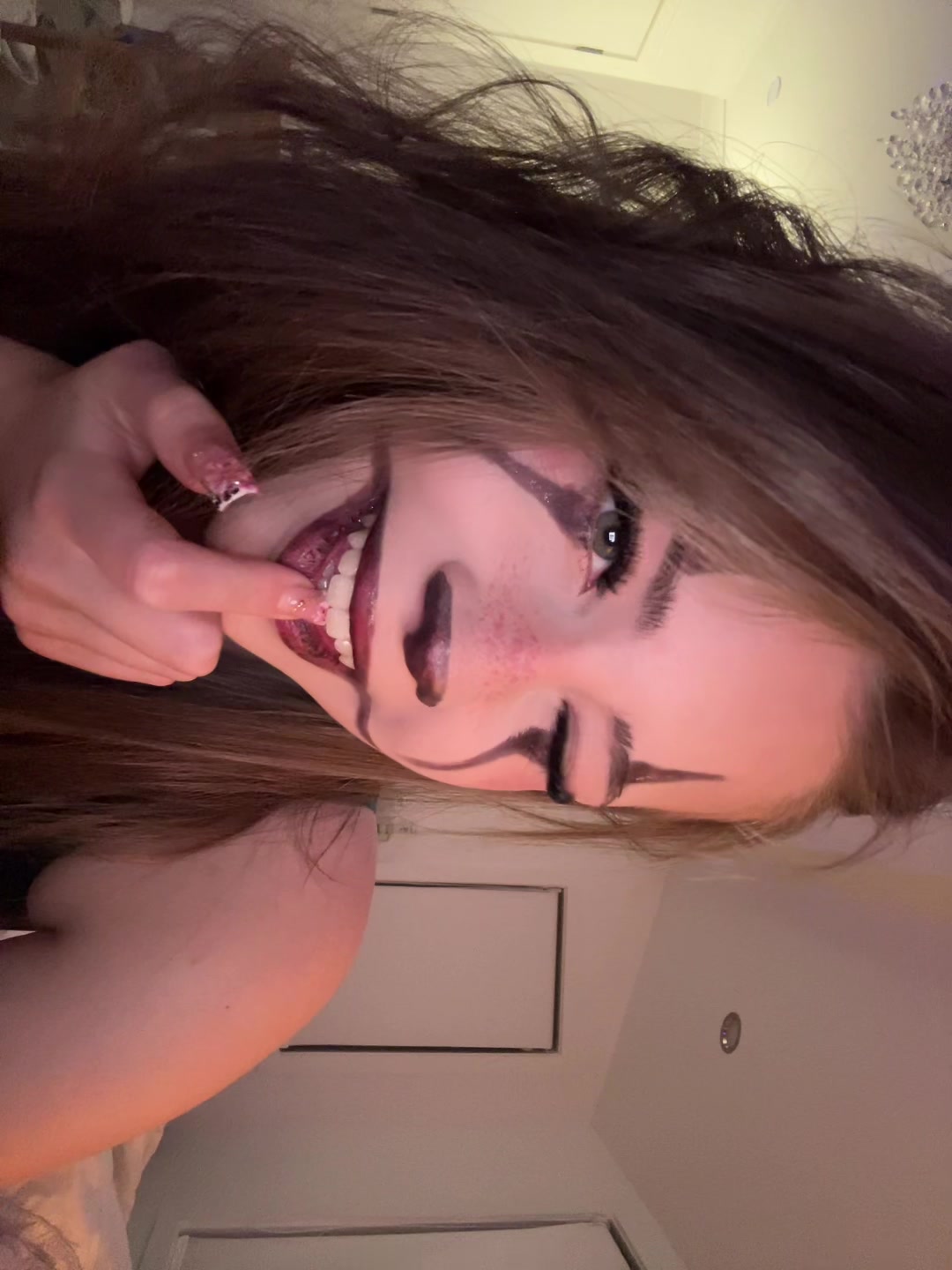 @𝒜𝓊𝓃𝓉𝒾𝑒 𝒜𝓂𝒷𝑒𝓇🌻