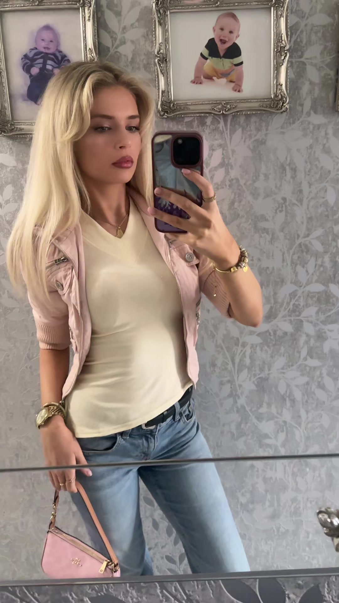 @Demi-lee