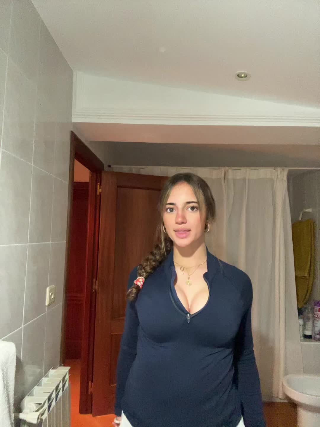 @𝓐𝓶𝓪𝓷𝓭𝓪🌟
