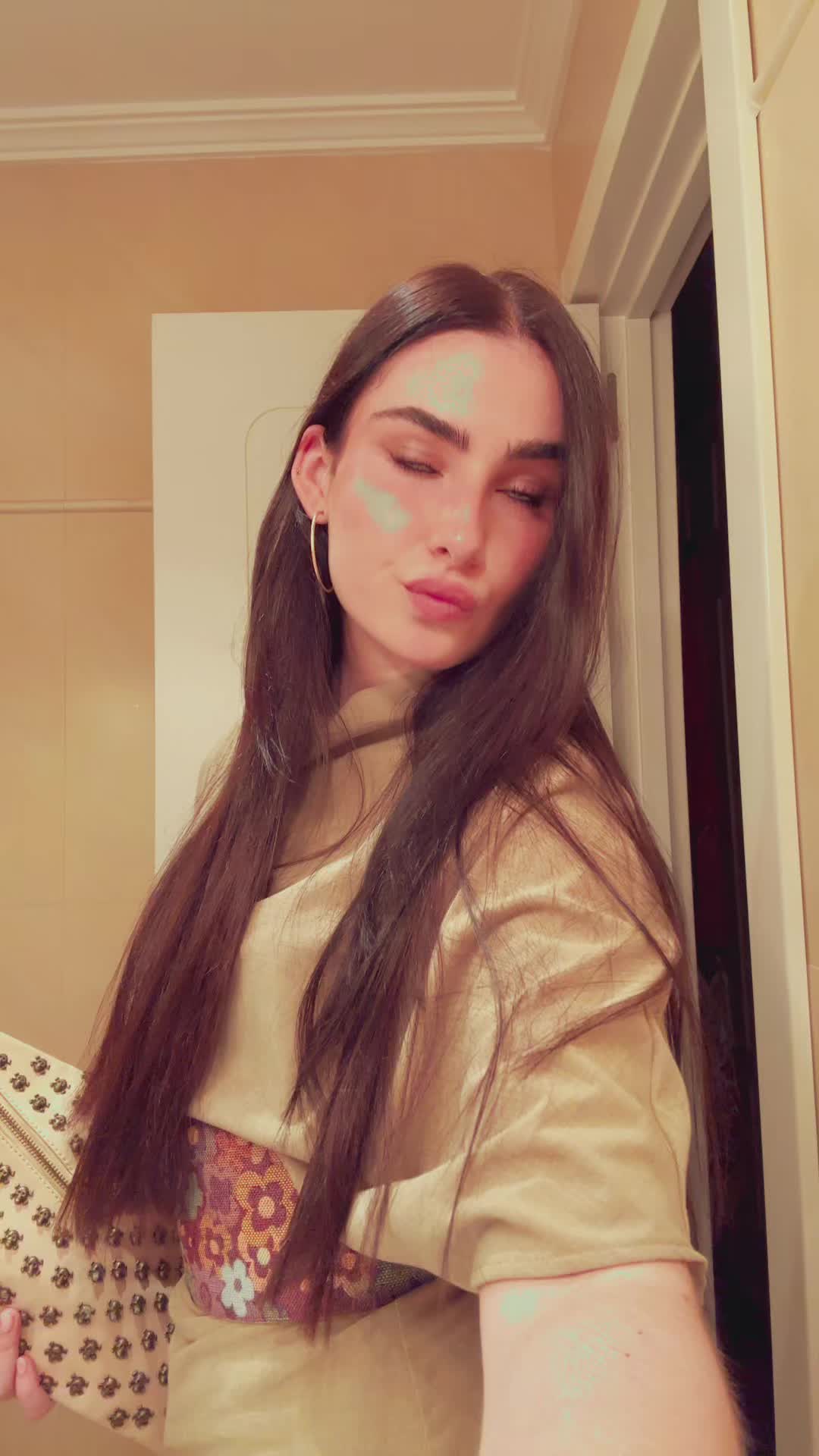 @Julieta