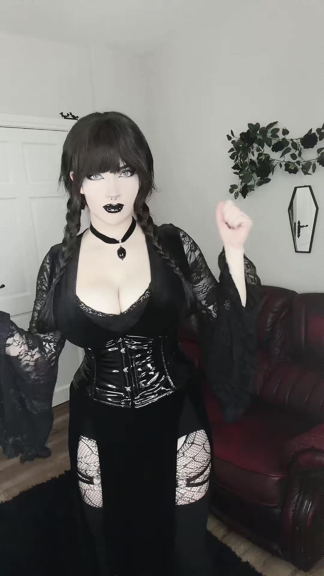 @Cutiegothxo