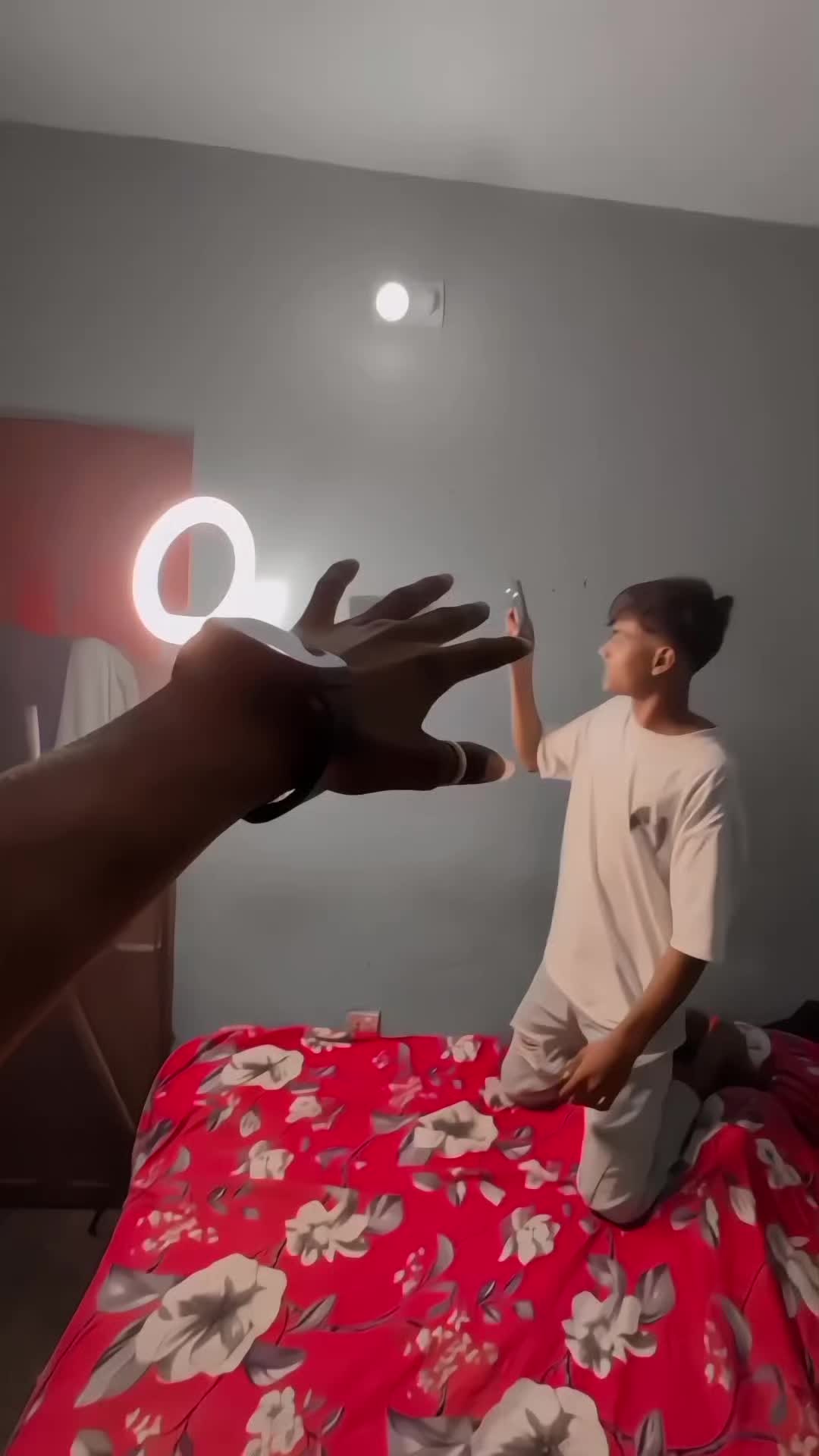 @LoCaL__Boy__^•^
